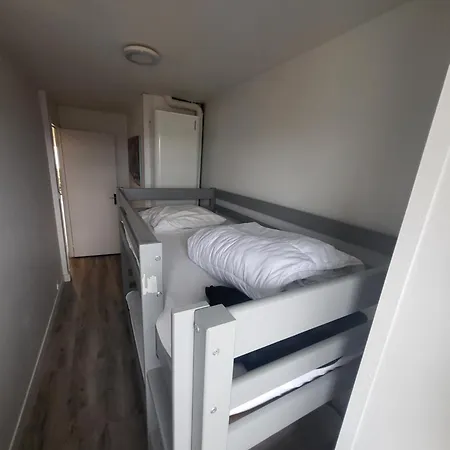 6 Pers Face 9e étage